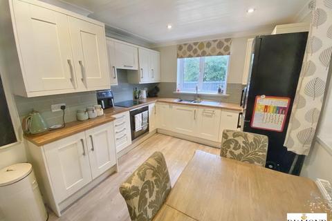 3 bedroom end of terrace house for sale, Highland Terrace, Uffculme, Devon