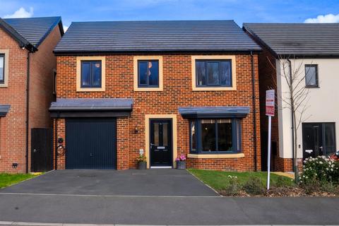 4 bedroom detached house for sale - Eyam Way, Rotherham S60