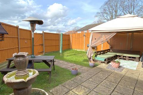 3 bedroom semi-detached house for sale - Lime Close, Syston, Leicester