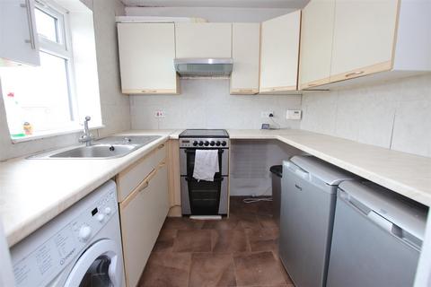 12 Churchfields, Bradford, BD2 3JN