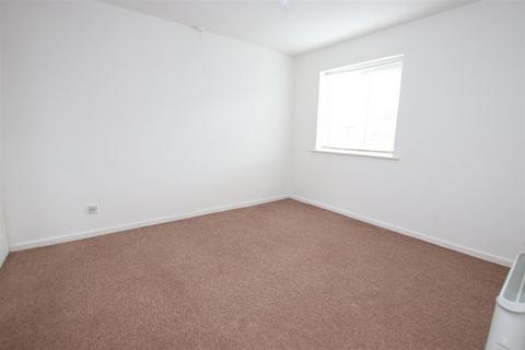 12 Churchfields, Bradford, BD2 3JN