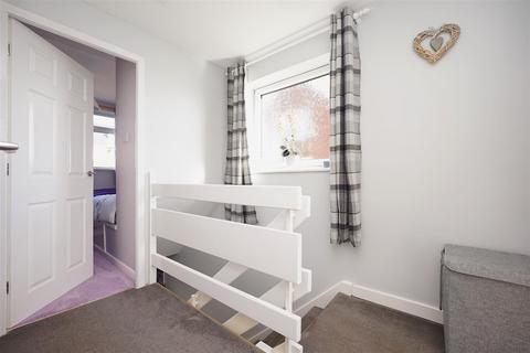 6 Chestnut Walk, Barrow-in-furness, LA13 0JB