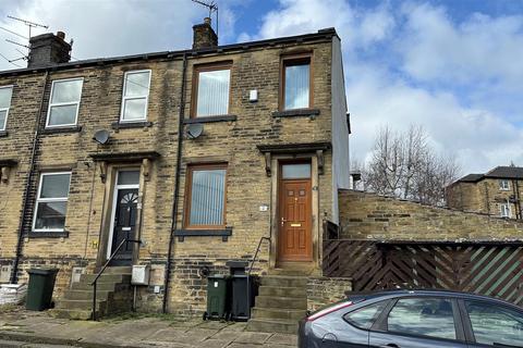 2 bedroom end of terrace house for sale, Walter Street, Idle, Bradford