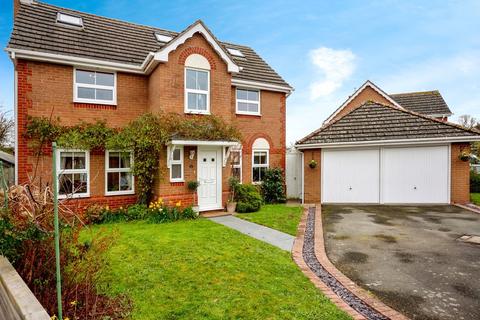 5 bedroom detached house for sale - Arrowsmith Avenue, Hereford HR1