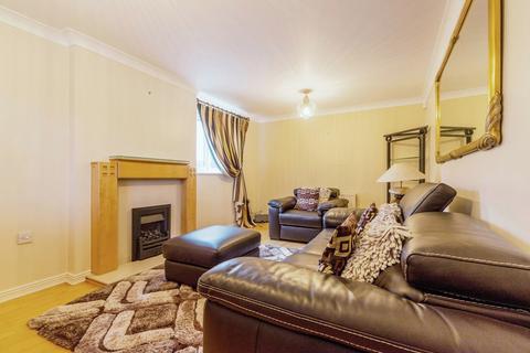 3 bedroom detached house for sale, Hornchurch Court, Heywood OL10