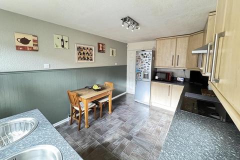 5 bedroom detached house for sale, Ayres Drive, Cowlersley, Huddersfield