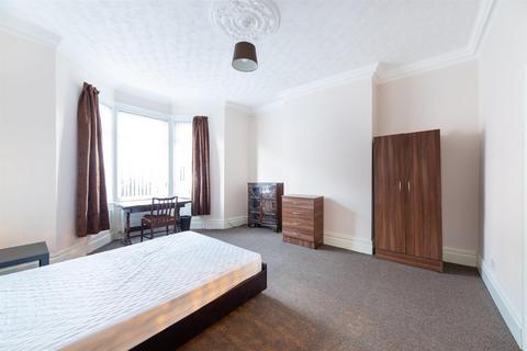 2 bedroom flat to rent - Glenthorn Road, Jesmond, NE2