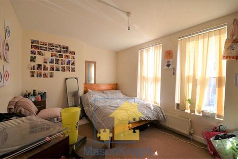 5 bedroom terraced house to rent - Manilla Road, Selly Oak, Birmingham B29