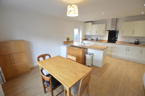 3 bedroom detached bungalow for sale, Station Rise, Leyburn