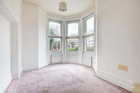 2 bedroom flat for sale, The Drive, Hove