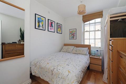 1 bedroom flat for sale, Camberwell Green, London, SE5