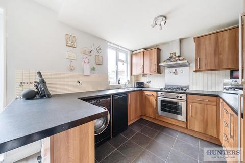 2 bedroom semi-detached house for sale - Lincoln Road, Erith