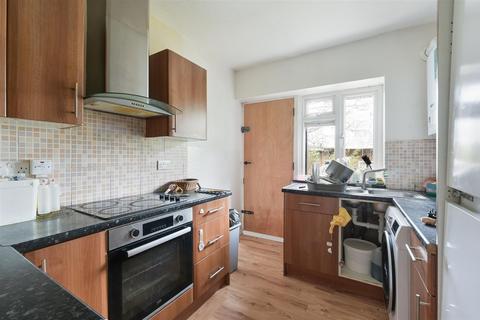 2 bedroom apartment for sale - Cheam Road, Sutton SM1