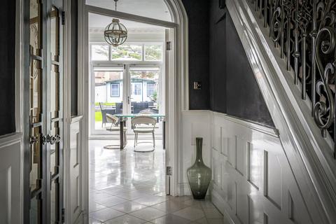 2 Rosebery Road, Cheam, Sutton, SM1 2BW