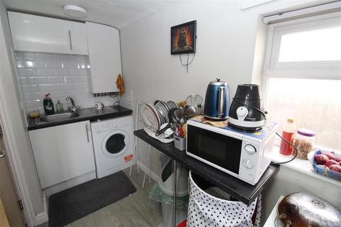 3 bedroom house to rent - Lower Cathedral Road, Cardiff CF11