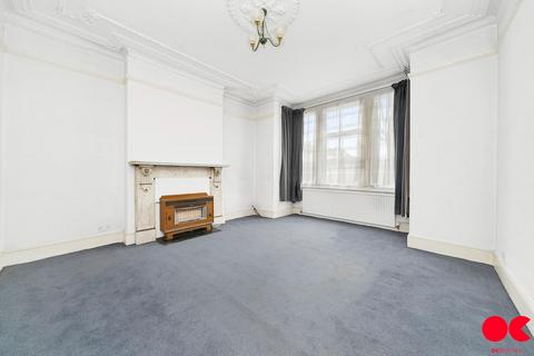 3 bedroom end of terrace house for sale, Clements Road, East Ham E6