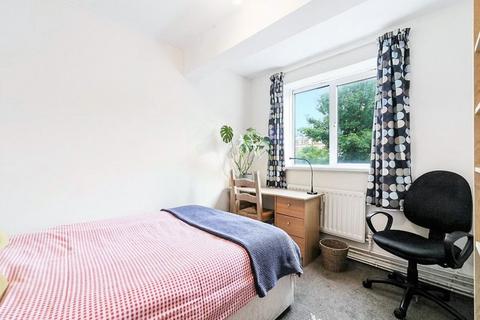 4 bedroom flat to rent - NW1