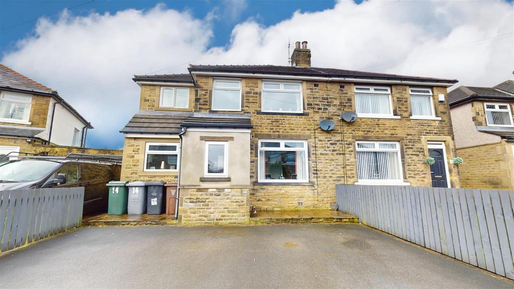 Eltham Grove, Wibsey, Bradford 3 bed semidetached house for sale £