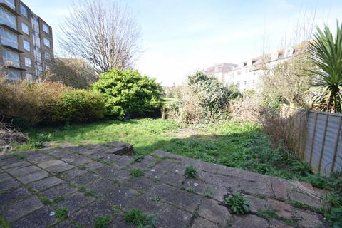 Flat 1, Alastair Court, 30 Compton Street, Eastbourne, BN21 4EL