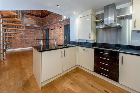 2 bedroom apartment to rent, The Malthouse, Canon Street, Taunton