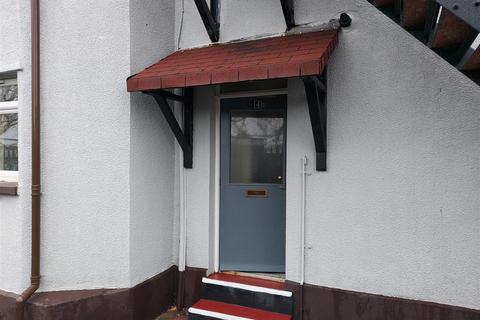 2 bedroom house to rent, Queen Victoria Road, Llanelli