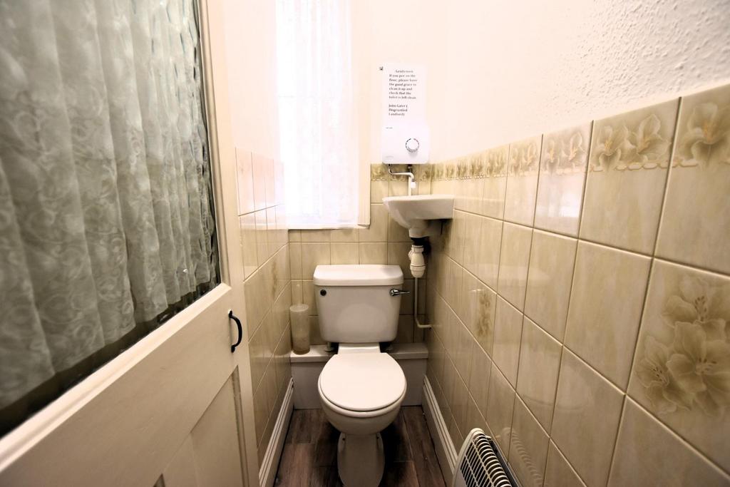 Toilet [shared].JPG