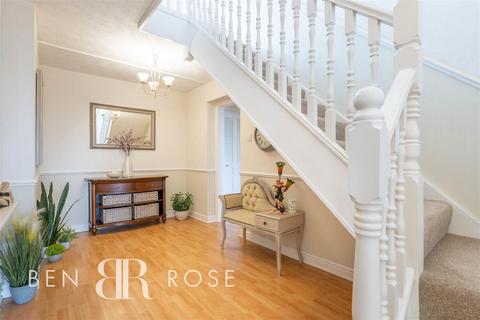 41 Blackburn Brow, Chorley, PR6 9AG