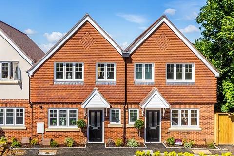 3 bedroom terraced house for sale, OLD FORGE CLOSE, LOWER ROAD, GREAT BOOKHAM, KT23
