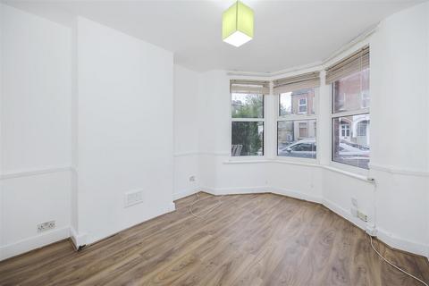 2 bedroom flat for sale - Seymour Road, London E10