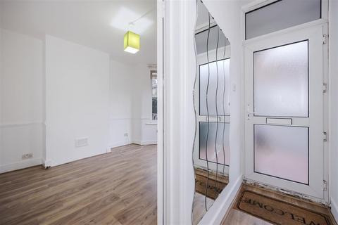 2 bedroom flat for sale - Seymour Road, London E10