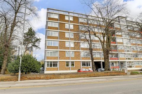2 bedroom flat for sale, Yale House, West Bridgford NG2