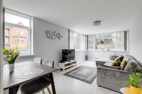 2 bedroom flat for sale - Yale House, West Bridgford NG2
