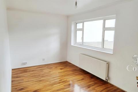 3 bedroom flat to rent, Tillotson Road, London