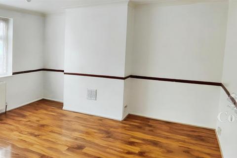 3 bedroom flat to rent, Tillotson Road, London