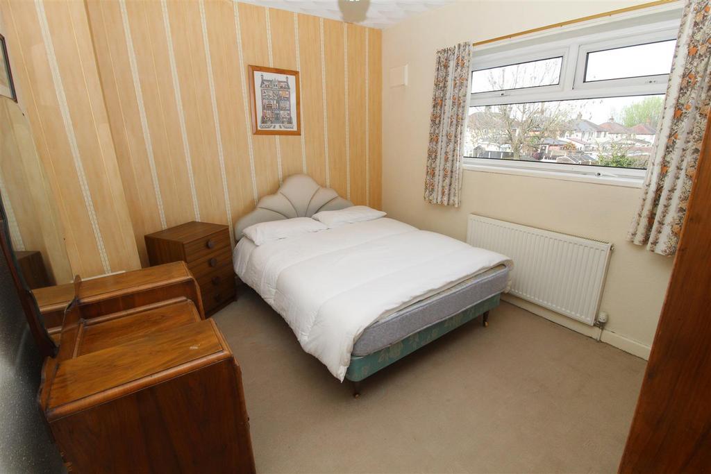 Bed2.JPG