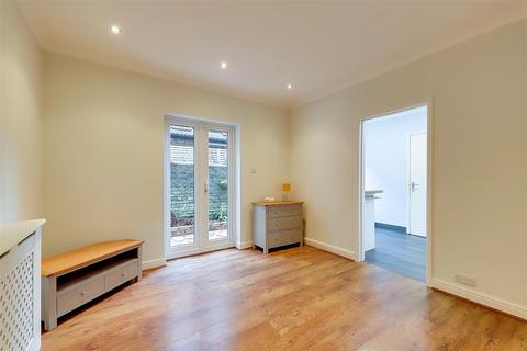 2 bedroom flat for sale, Browning Road, Worthing BN11