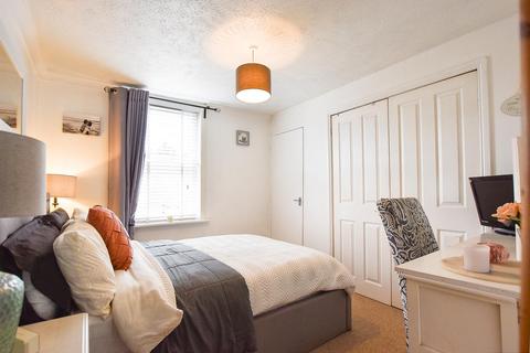 19 Castle Street, Wouldham, Rochester, ME1 3UX