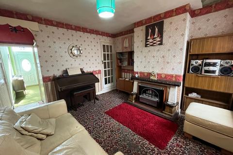 42 Moat Road, Walsall, WS2 9PJ