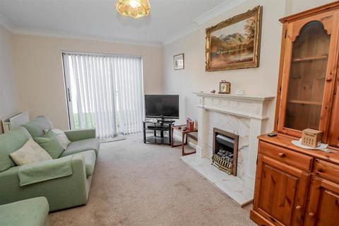 2 bedroom bungalow for sale - Appleby Park, North Shields