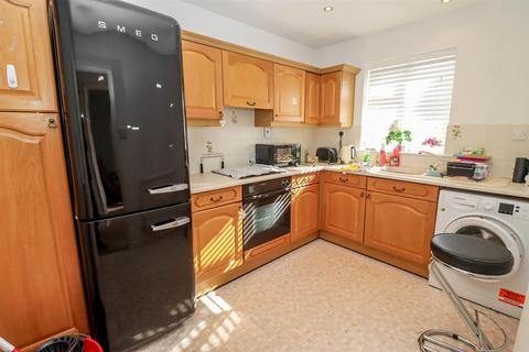 2 bedroom bungalow for sale, Appleby Park, North Shields
