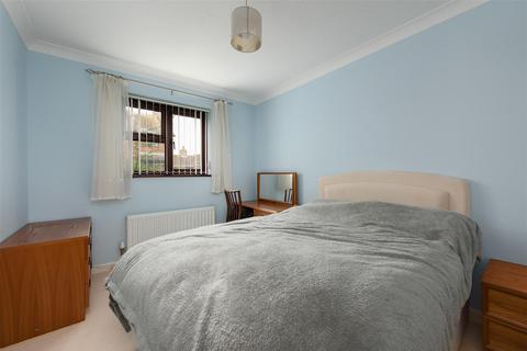 17 Beechcroft, Chestfield, Whitstable, CT5 3QF