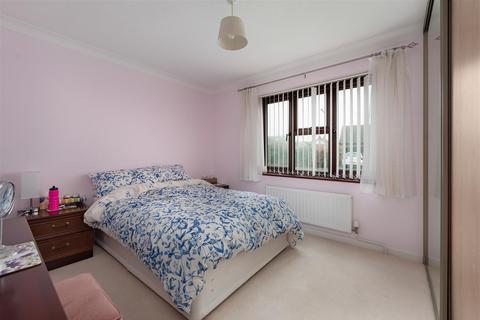 17 Beechcroft, Chestfield, Whitstable, CT5 3QF