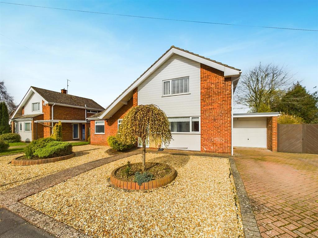 Bure Close, Lincoln, LN6 3 bed detached house for sale £325,000