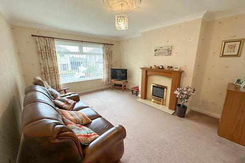 2 bedroom semi-detached bungalow for sale, Aireville Drive, Silsden,