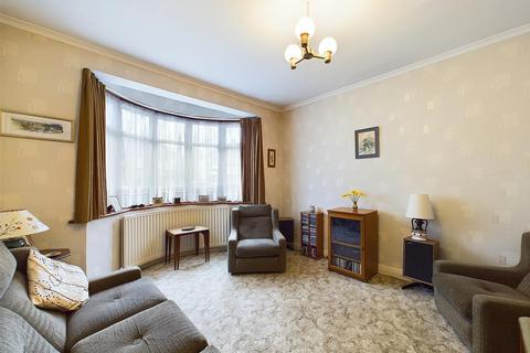 3 bedroom semi-detached house for sale - Currey Road, Greenford UB6