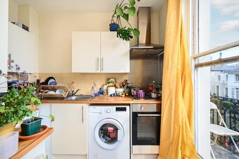 1 bedroom house for sale, Montpelier Road, Brighton