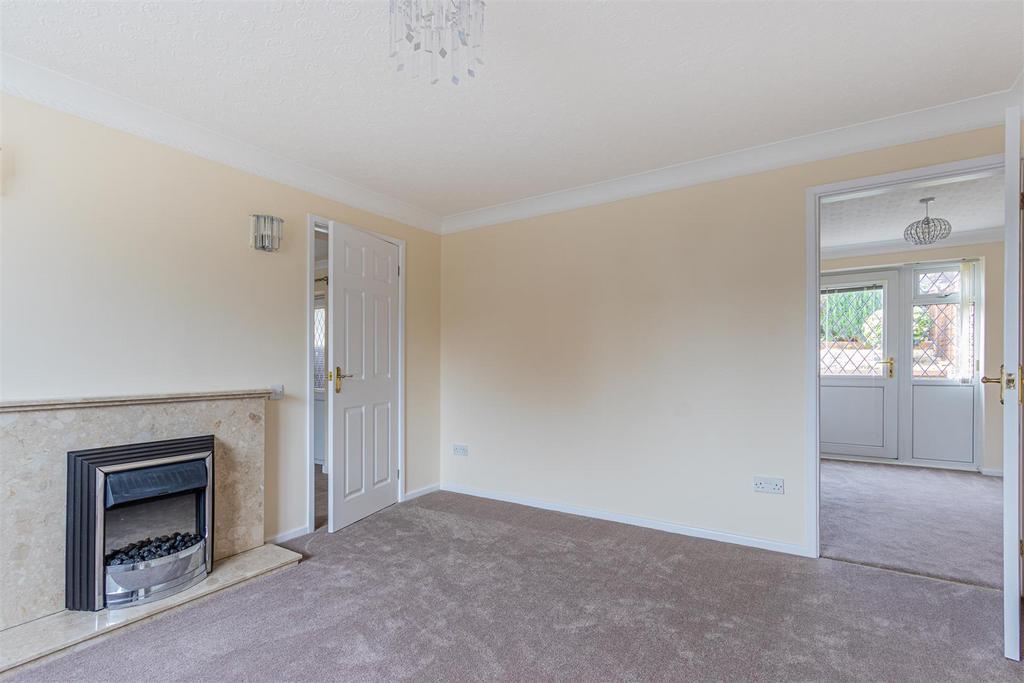 Falconwood Drive 18-10.jpg