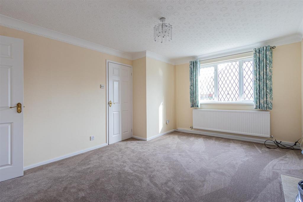 Falconwood Drive 18-11.jpg