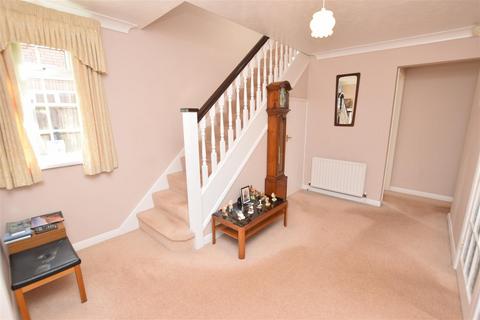 4 bedroom detached house for sale, Cotham Gardens, Keelby DN41