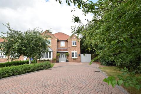 4 bedroom detached house for sale, Cornflower Close, Healing DN41